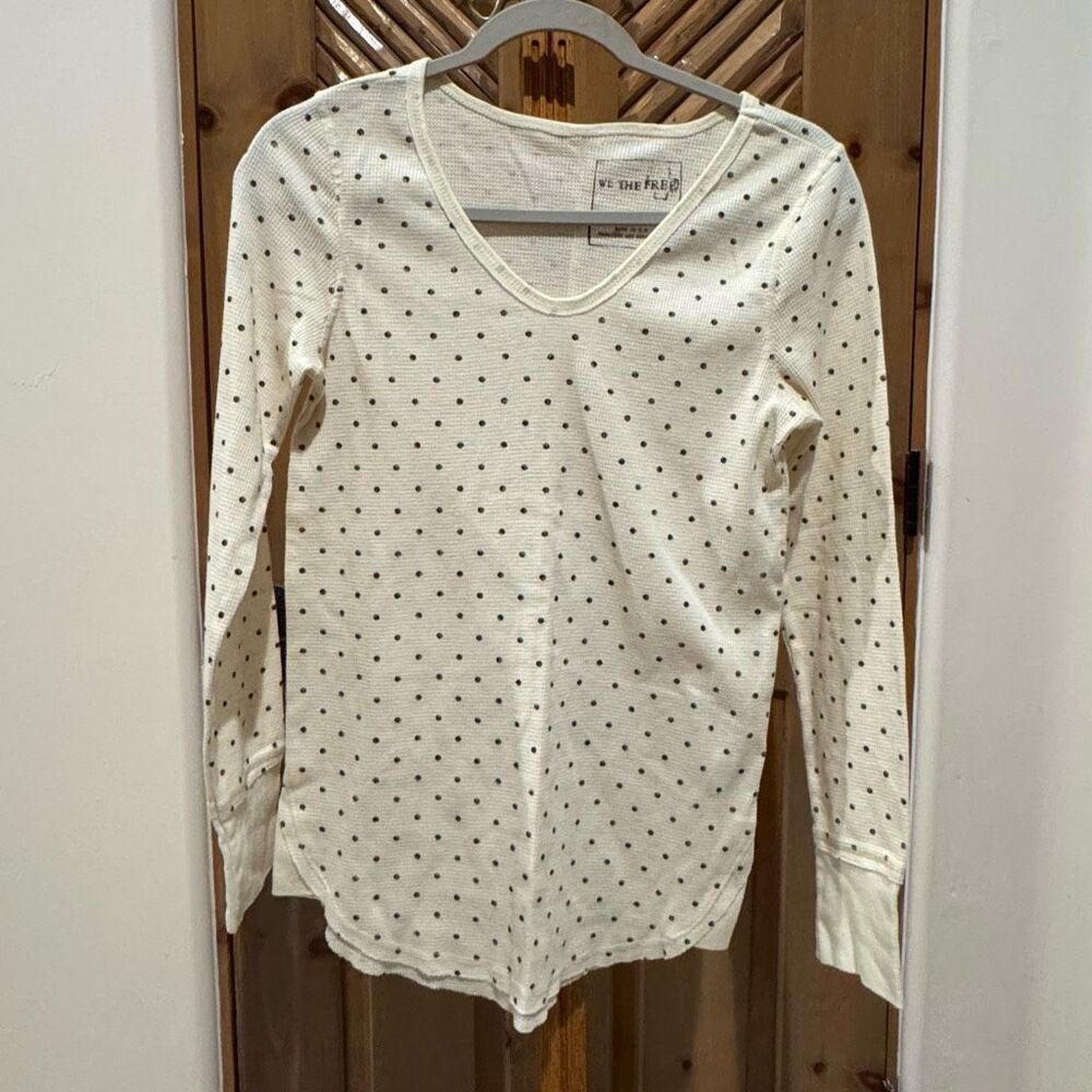 Free People (Lg) long sleeve polka dot tee waffle